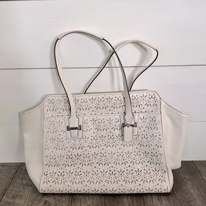 Coach shoulder bag, very lightly used, excellent condition